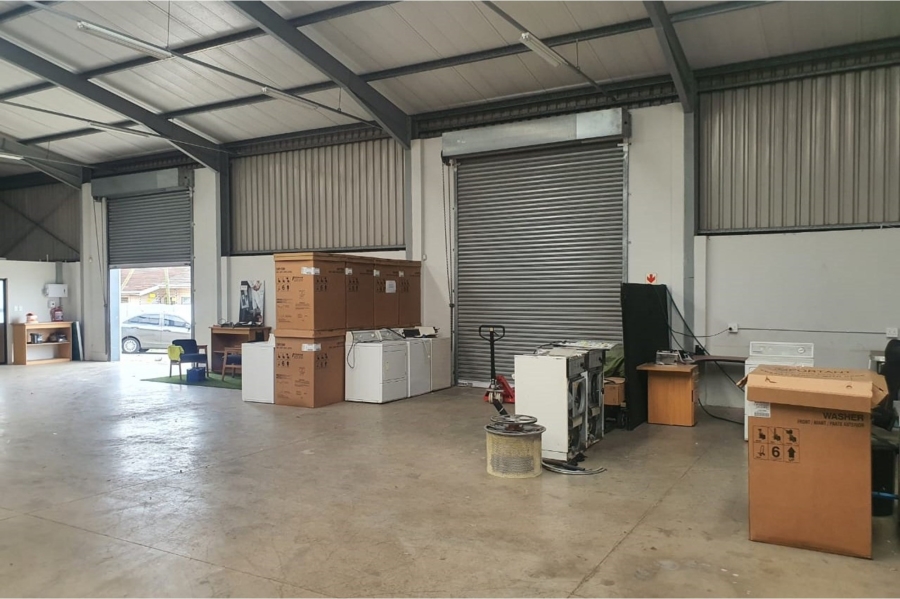 To Let commercial Property for Rent in Newton Park Eastern Cape